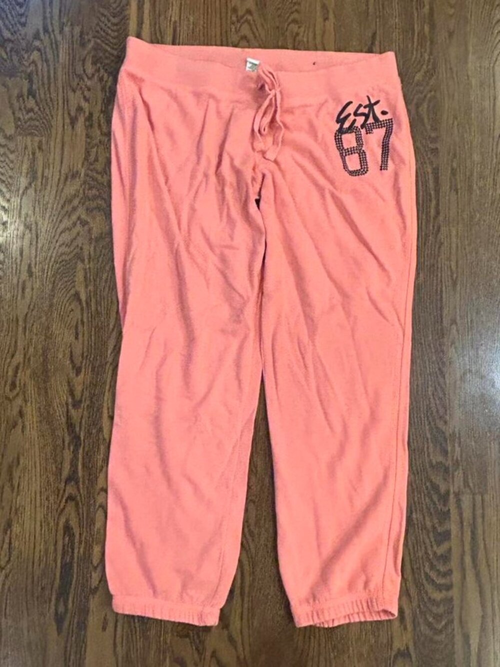 Aeropostale "Live Love Dream" Rhinestone Cropped Sweatpants
